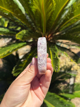 Load image into Gallery viewer, Pink Amethyst Palm Stone 40NC