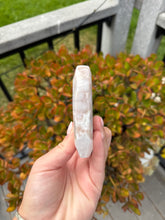 Load image into Gallery viewer, Pink Flower Agate TV