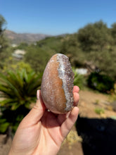 Load image into Gallery viewer, Amethyst Egg 50AZ