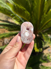 Load image into Gallery viewer, Pink Amethyst Palm Stone 28NE