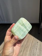 Load image into Gallery viewer, Pistachio Calcite 36PR
