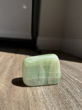 Load image into Gallery viewer, Pistachio Calcite 36PR