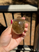 Load image into Gallery viewer, Citrine Skull 145J