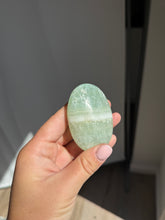 Load image into Gallery viewer, Pistachio Calcite Palm Stone 18KQ