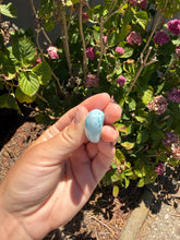 Load image into Gallery viewer, Larimar cab