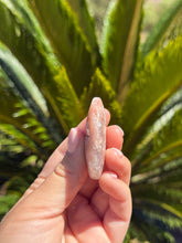 Load image into Gallery viewer, Pink Amethyst Palm Stone 14BA