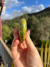 Load image into Gallery viewer, Green Opal Heart