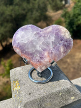 Load image into Gallery viewer, Lavender Pink Amethyst Heart