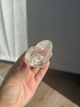 Load image into Gallery viewer, Quartz Flat Back Heart 24CS