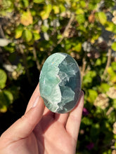 Load image into Gallery viewer, Blue Fluorite Palm Stone 80VB