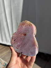 Load image into Gallery viewer, Aura Pink Amethyst 65HA
