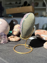 Load image into Gallery viewer, Amethyst Heart with Stand 55HL
