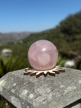 Load image into Gallery viewer, Rose Quartz Sphere 22CC