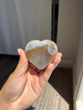 Load image into Gallery viewer, Aura Agate Heart 38HOL