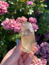 Load image into Gallery viewer, Citrine Standing Geometric with etchings face