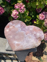 Load image into Gallery viewer, Pink Amethyst Heart