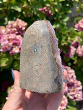 Load image into Gallery viewer, Druzy Purple Amethyst Cut Base