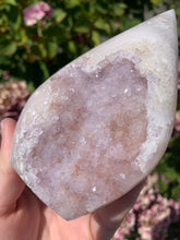 Load image into Gallery viewer, Pink Amethyst Flower Agate Flame