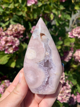 Load image into Gallery viewer, Pink Amethyst Flower Agate Flame