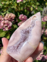 Load image into Gallery viewer, Pink Amethyst Flower Agate Flame