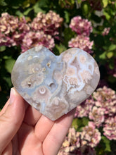 Load image into Gallery viewer, Flower Agate Heart