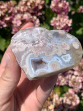 Load image into Gallery viewer, Flower Agate Heart