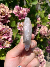 Load image into Gallery viewer, Flower Agate Heart