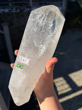 Load image into Gallery viewer, Quartz Natural DT**