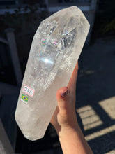 Load image into Gallery viewer, Quartz Natural DT**