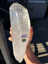 Load image into Gallery viewer, Quartz Natural DT**