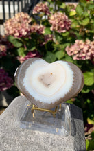 Load image into Gallery viewer, Agate Heart