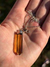 Load image into Gallery viewer, Honey Citrine Point w 18” Chain