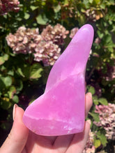 Load image into Gallery viewer, Pink Aragonite Freeform