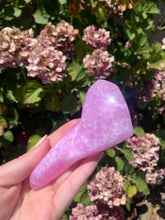 Load image into Gallery viewer, Pink Aragonite Freeform