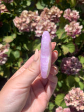 Load image into Gallery viewer, Pink Aragonite Heart