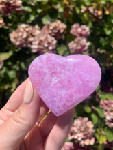 Load image into Gallery viewer, Pink Aragonite Heart