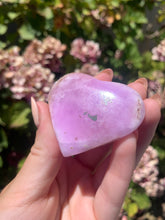 Load image into Gallery viewer, Pink Aragonite Heart