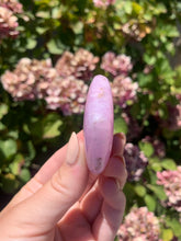 Load image into Gallery viewer, Pink Aragonite Heart
