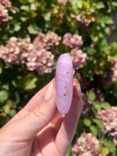 Load image into Gallery viewer, Pink Aragonite Heart