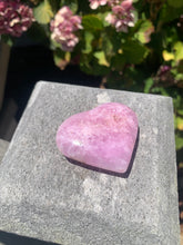 Load image into Gallery viewer, Pink Aragonite Heart