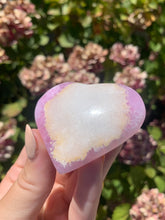 Load image into Gallery viewer, Pink Aragonite Heart