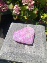 Load image into Gallery viewer, Pink Aragonite Heart
