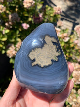 Load image into Gallery viewer, Agate Flame w Green Druzy