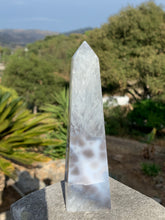 Load image into Gallery viewer, Agate Tower