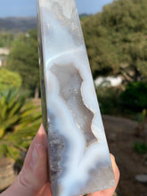 Load image into Gallery viewer, Agate Tower