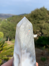 Load image into Gallery viewer, Agate Tower