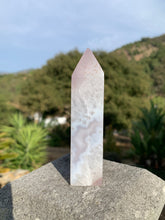 Load image into Gallery viewer, Agate Tower