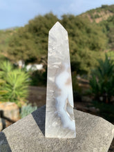 Load image into Gallery viewer, Agate Tower