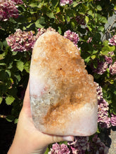 Load image into Gallery viewer, Pink Amethyst Cut Base
