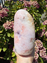 Load image into Gallery viewer, Pink Amethyst Cut Base